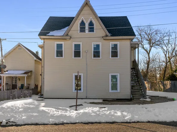 126 4th St #A, Millville, NJ 08332