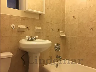 Rented by Lindemar LLC