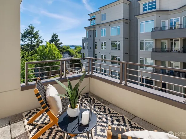 225 4th Avenue #B401, Kirkland, WA 98033