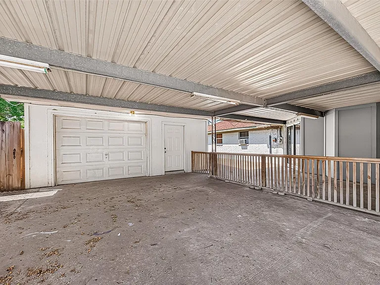 1007 E Baker Rd — Photo 25