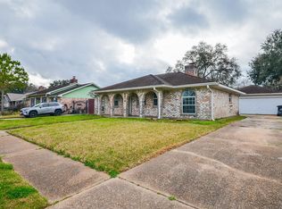 9323 Claridge Dr, Houston, TX 77031