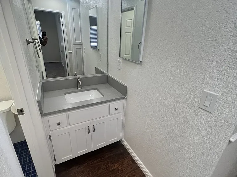 561 Amanda Ct — Photo 15