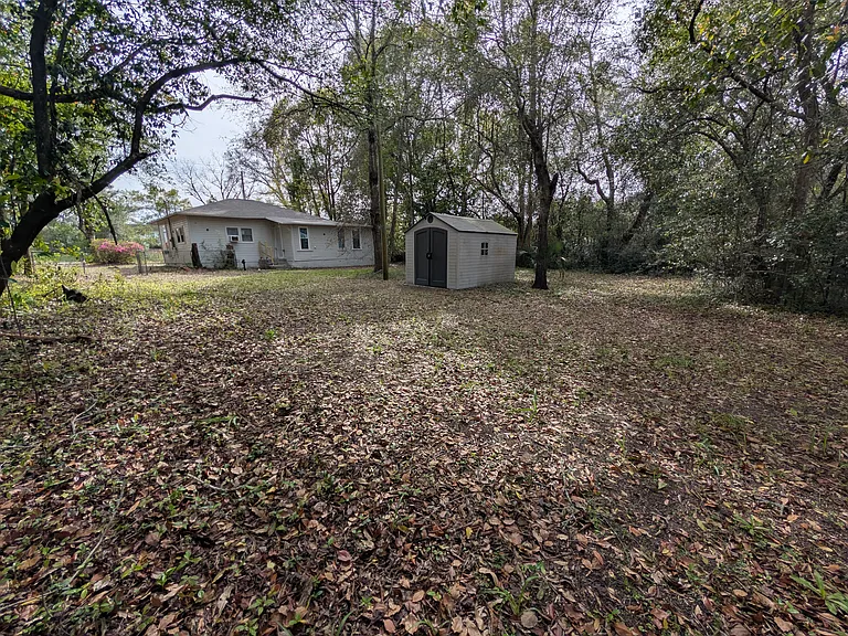 41 E Sloss Ave — Photo 27