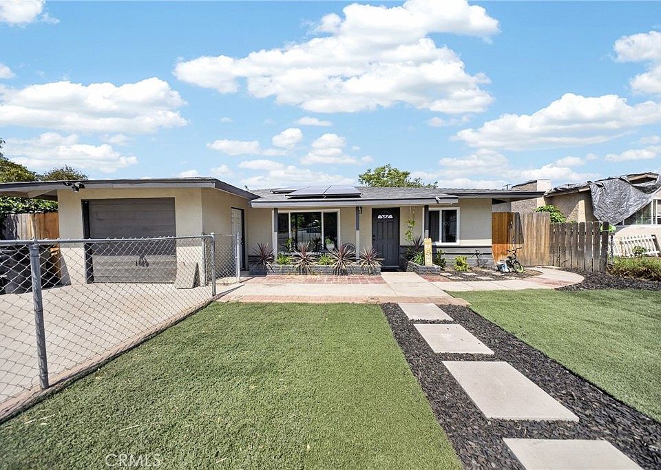 1st image of 7726 Del Rosa Ave
