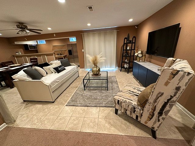 1st image of 2904 American Eagle Blvd