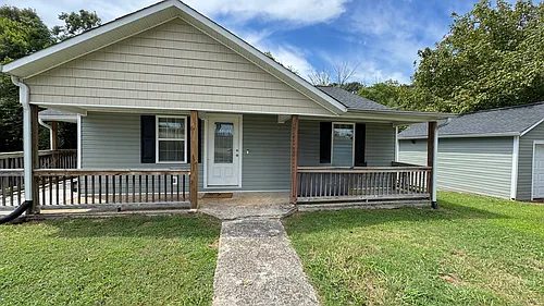 2315 Clearwater Rd Photo 1