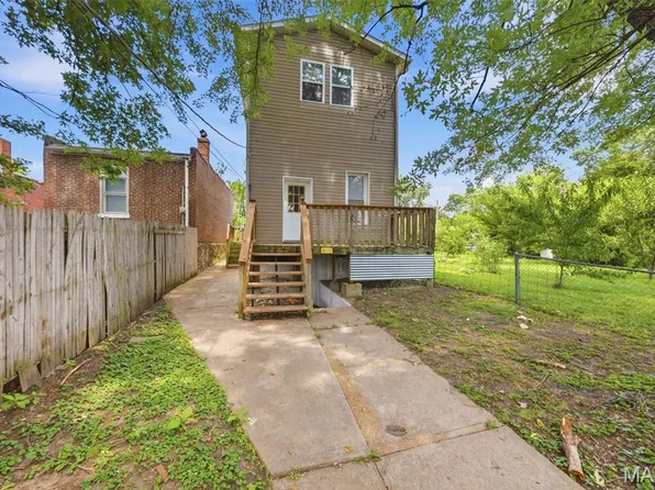 8422 Michigan Ave, Saint Louis, MO 63111