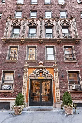 Rented by Cooper & Cooper Real Estate | media 7