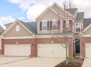 169 Waverly Ct #169, Bloomingdale, IL 60108