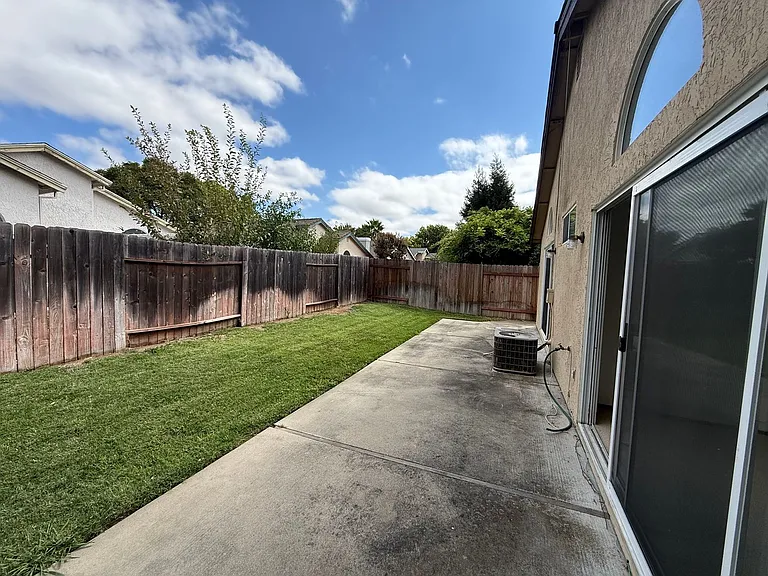 6415 Shasta Creek Way — Photo 22