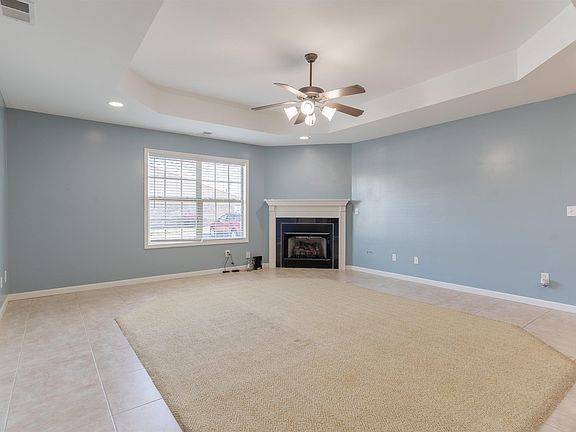3rd image of 6127 Porterfield Dr