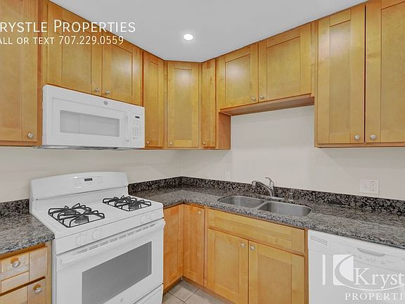 4th image of 155 Kennison Ct