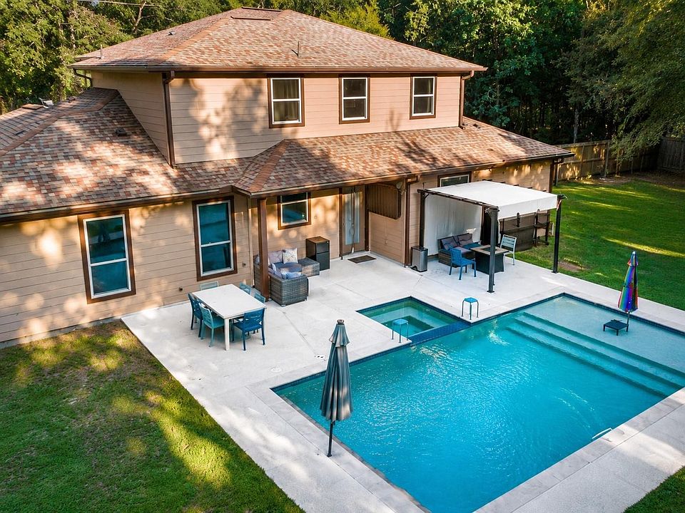 1st image of 40211 Garwood Ct