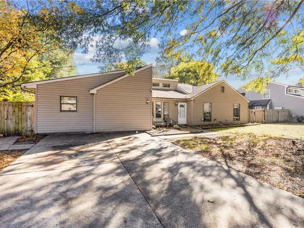 1363 Cypress Pl, Chesapeake, VA 23320