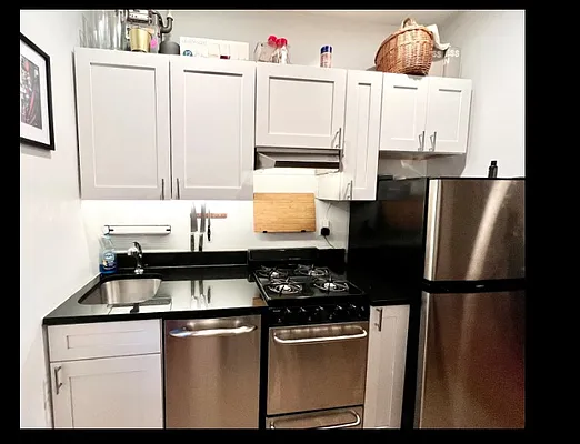 Rented by LC Lemle Real Estate Group | media 20