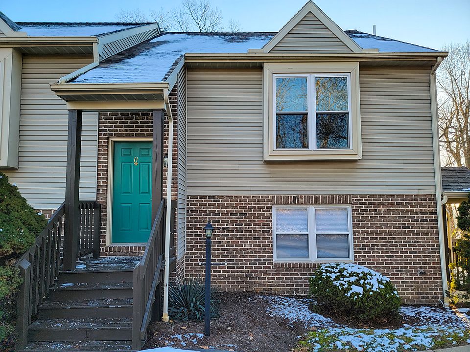 1st image of 11 Westpointe Dr