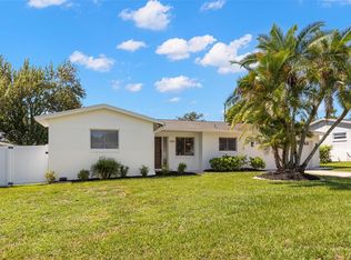 3488 Shady Bluffs Dr, Largo, FL 33770