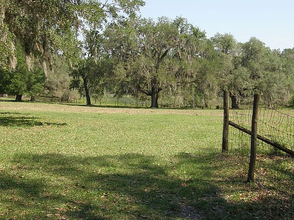 5th image of 156 County Road 210