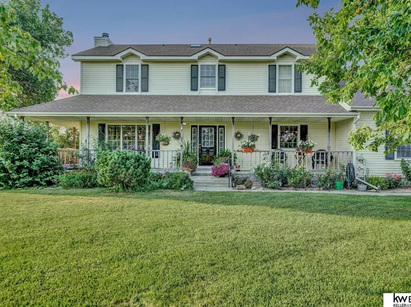 10030 Springlake South Ln, Firth, NE 68358