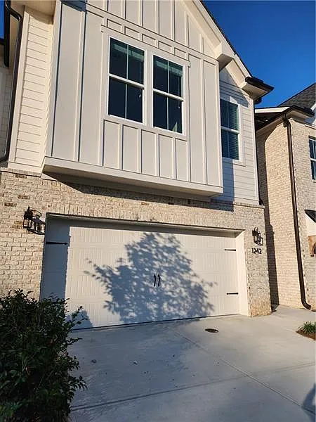 Building Photo - 1242 Winterhaven Dr