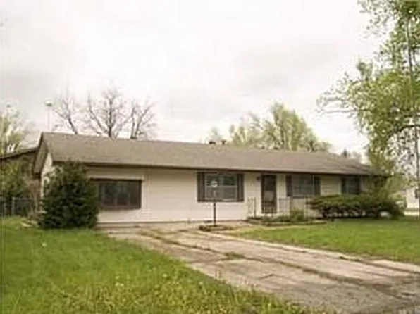 100 Kickapoo St, Easton, KS 66020