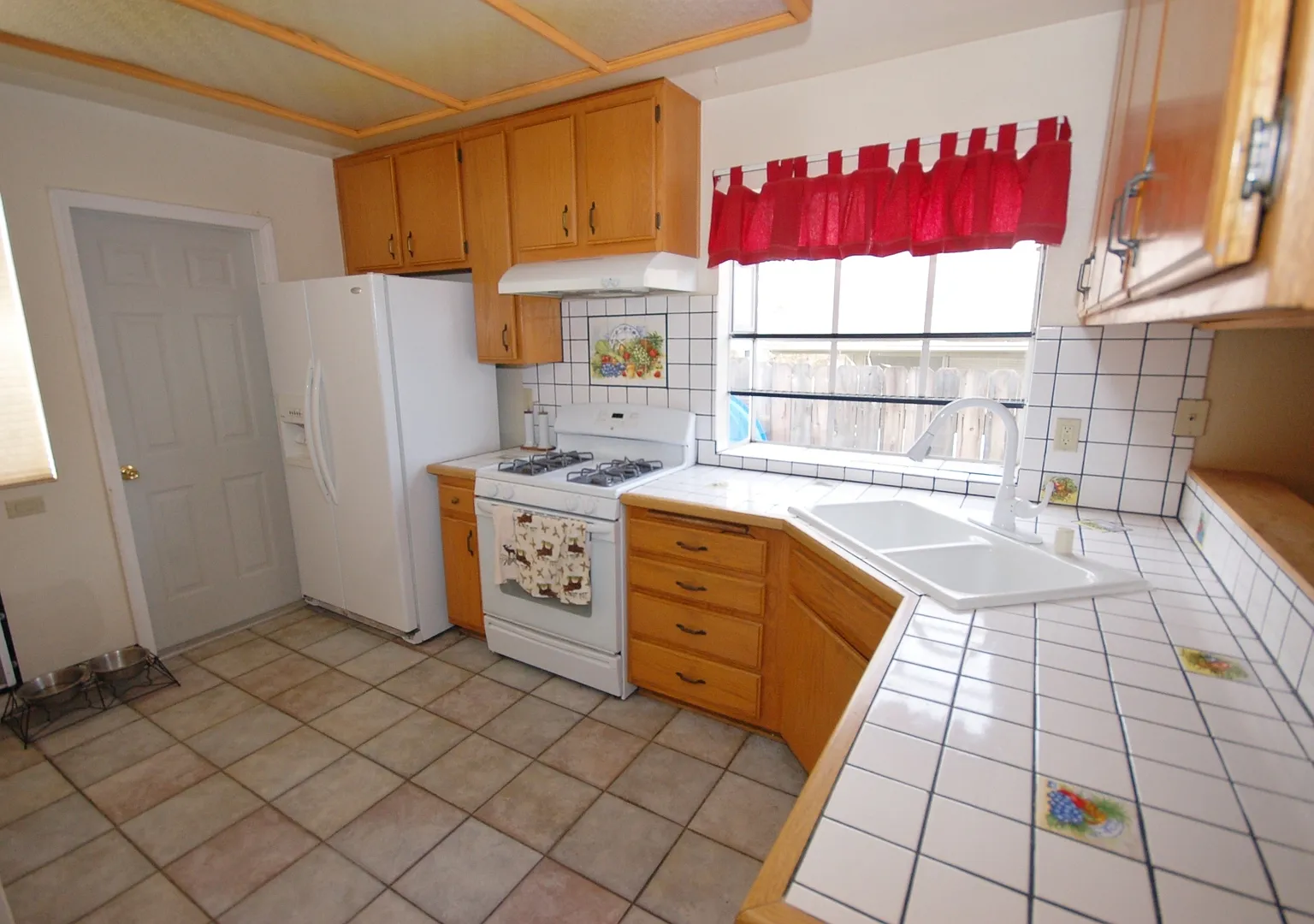 Charming Home in San Marcos — Photo 4