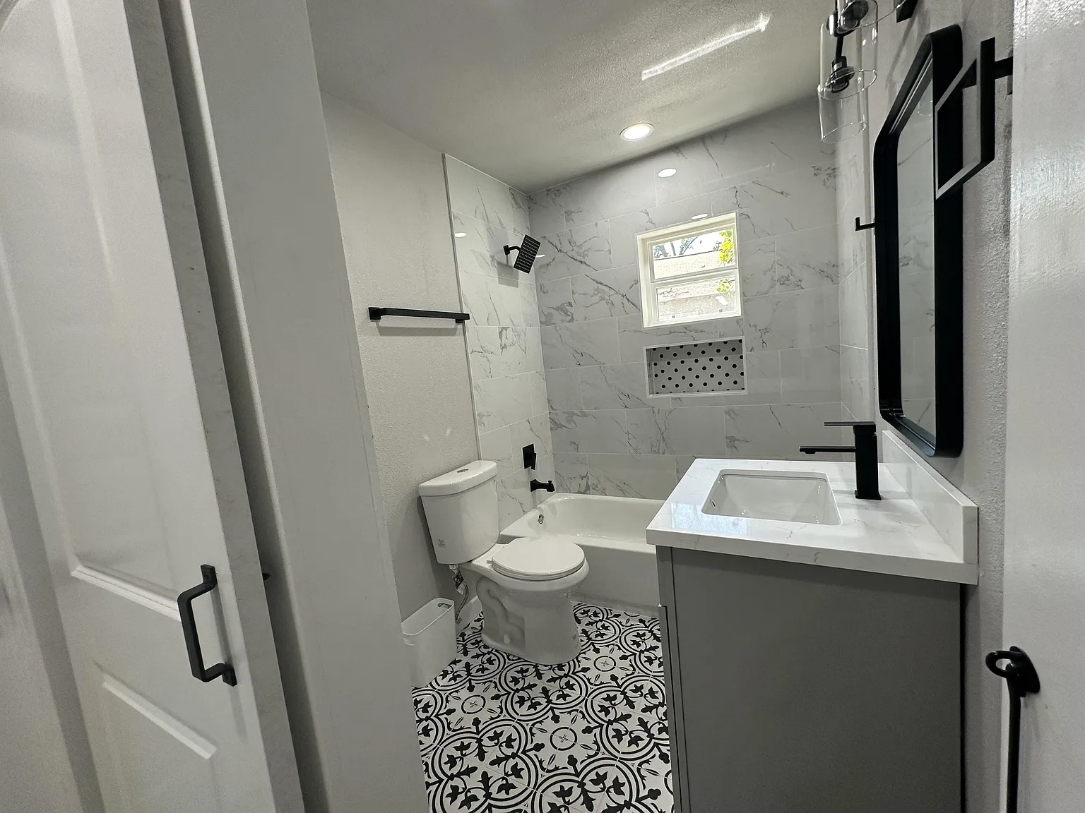 2 bed, 1.0 bath, 640 sqft, $854 — Photo 3