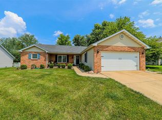 2667 Piper Hills Dr, Shiloh, IL 62221