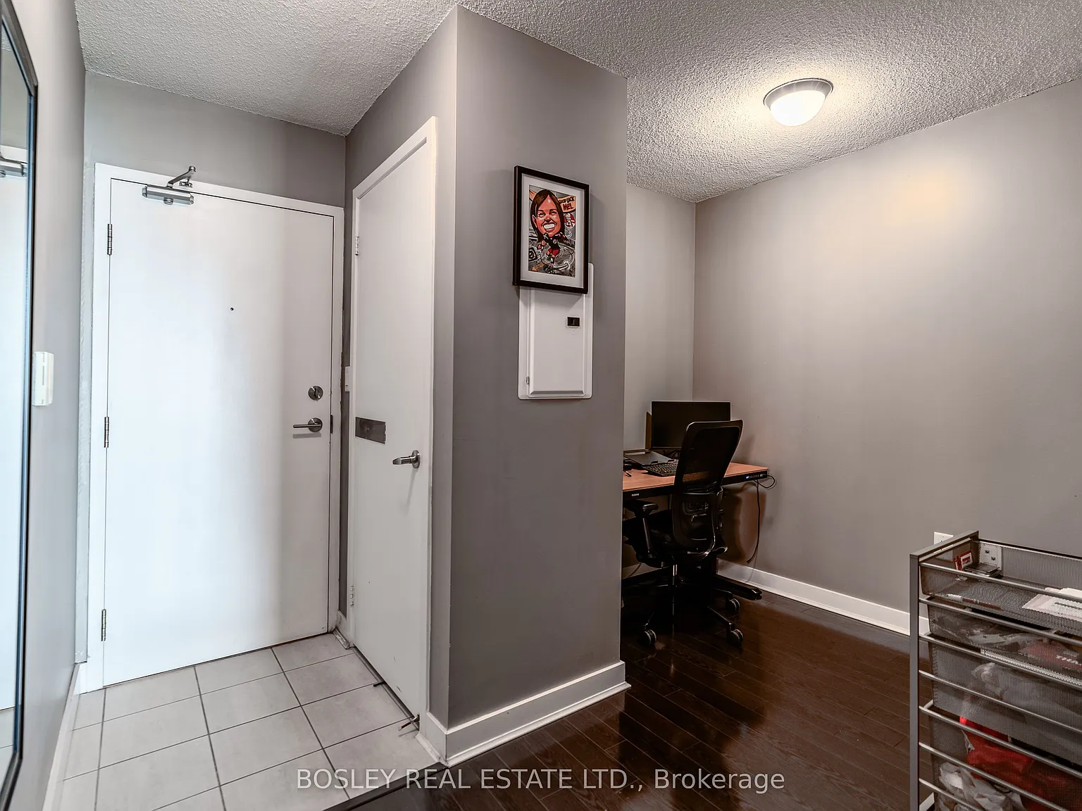 West One — Photo 3