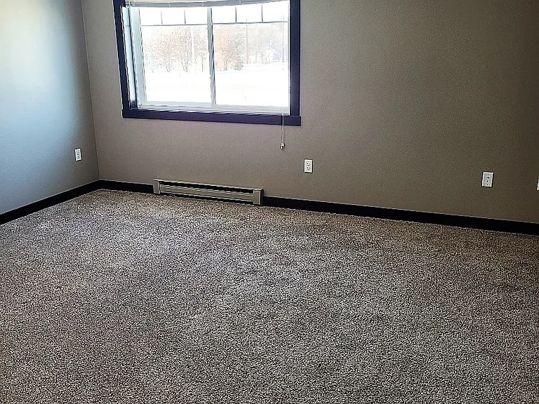 1929 Cypress Ct NE #7 — Photo 9
