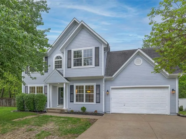 21513 E 50th Terrace Ct S, Blue Springs, MO 64015