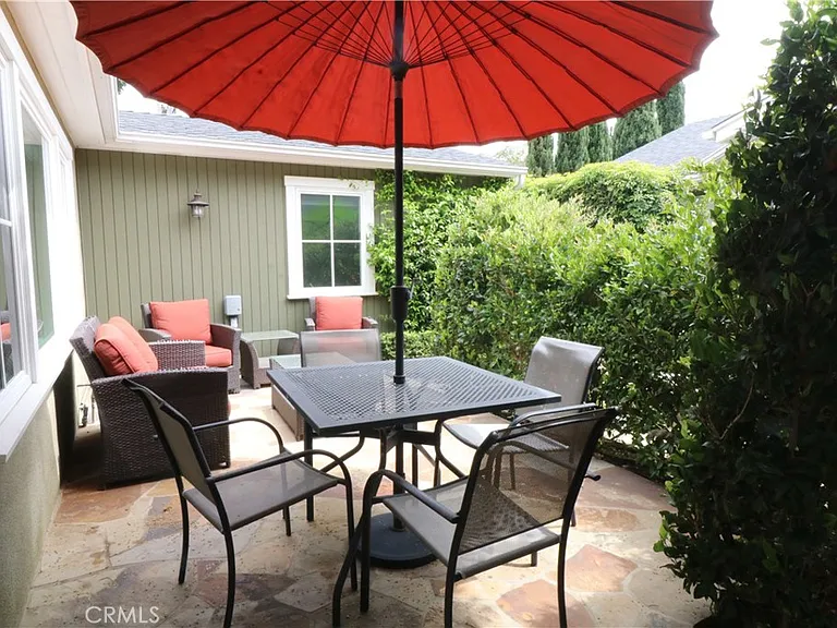 334 Cypress Dr — Photo 16