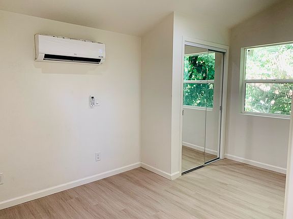 4th image of 328 N 21st St Unit 2