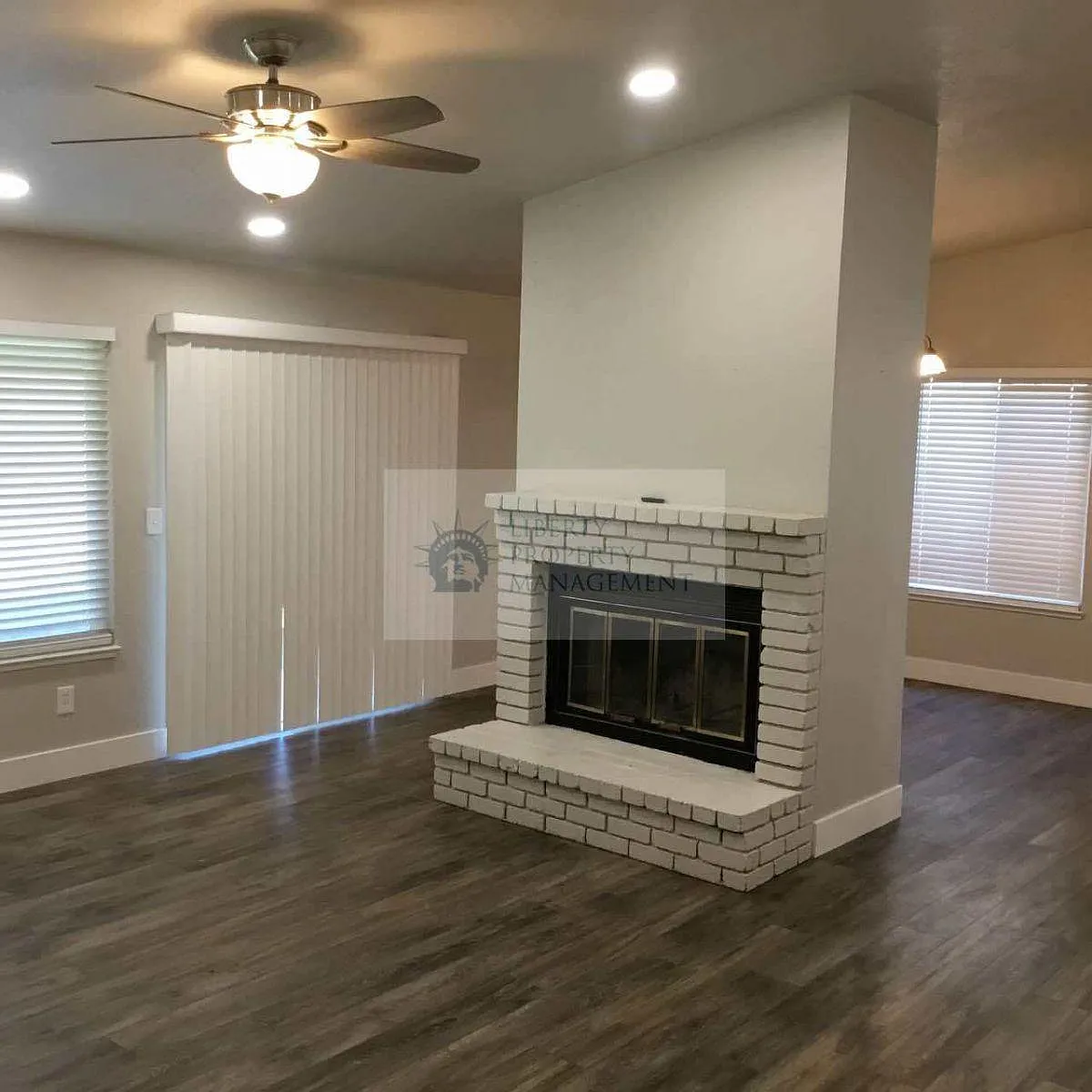Building Photo - 2713 Mill Oak Dr