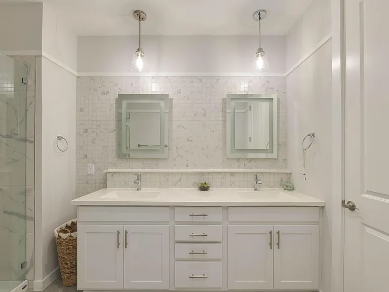 12001 Vista Parke Dr #1103 — Photo 16