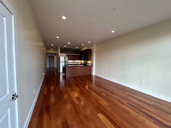 2nd image of 601 N 2nd St APT 301