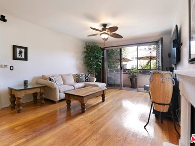 11225 Peach Grove St UNIT 208, North Hollywood, CA, 91601