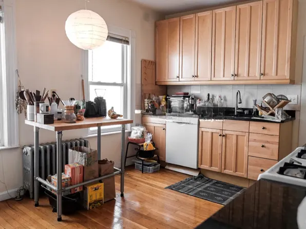 74 Fremont St, Somerville, MA