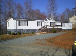 197 Alex Watson Rd, Siler City, NC 27344