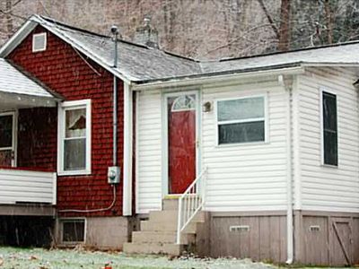 361 Days Run Rd, Tarentum, PA, 15084