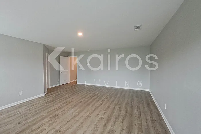 6008 Argyle Loop — Photo 13
