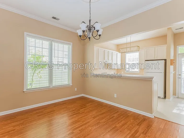 105 Barberry St — Photo 16