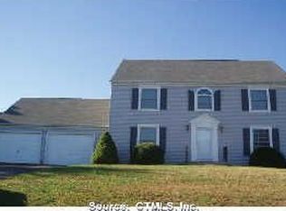 2 General Wooster Rd, Derby, CT 06418