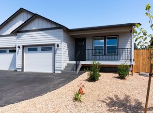 3082 SW 46th St, Redmond, OR 97756