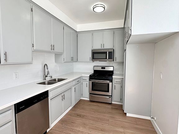 2nd image of 9939 Topanga Canyon Blvd APT 2