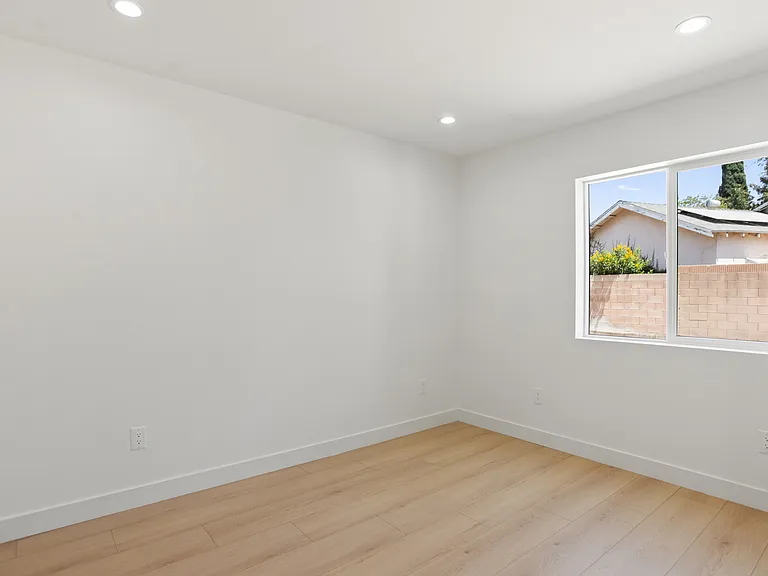 11502 Valjean Ave #3/4 — Photo 7