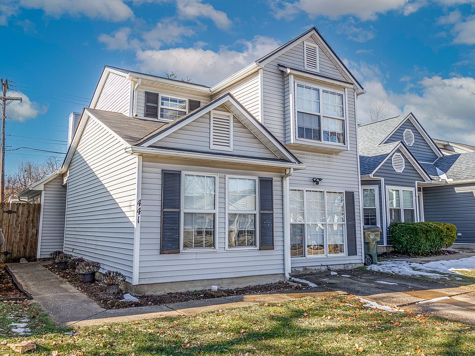 1st image of 441 Chelsea Woods Dr