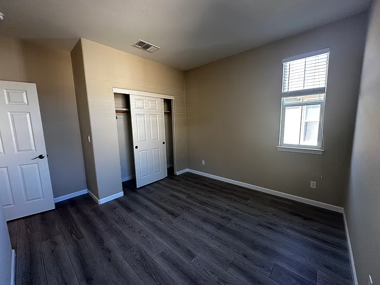 611 Falling Star Dr — Photo 23