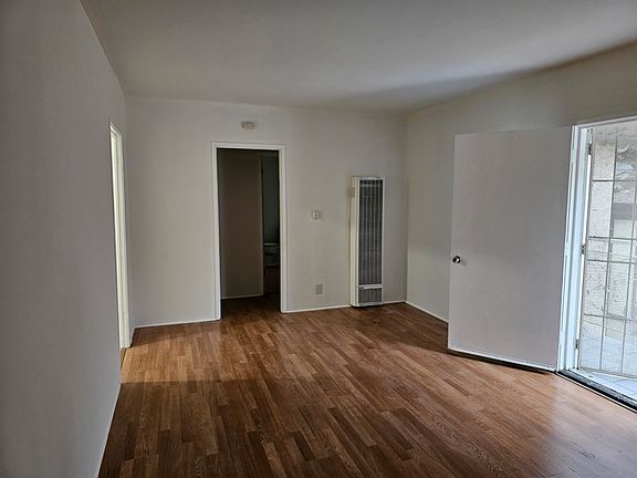 3rd image of 4500 Verdugo Rd #4504