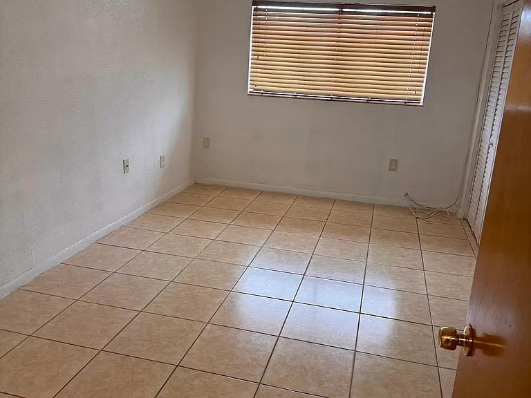 180 Royal Palm Rd #216 — Photo 8